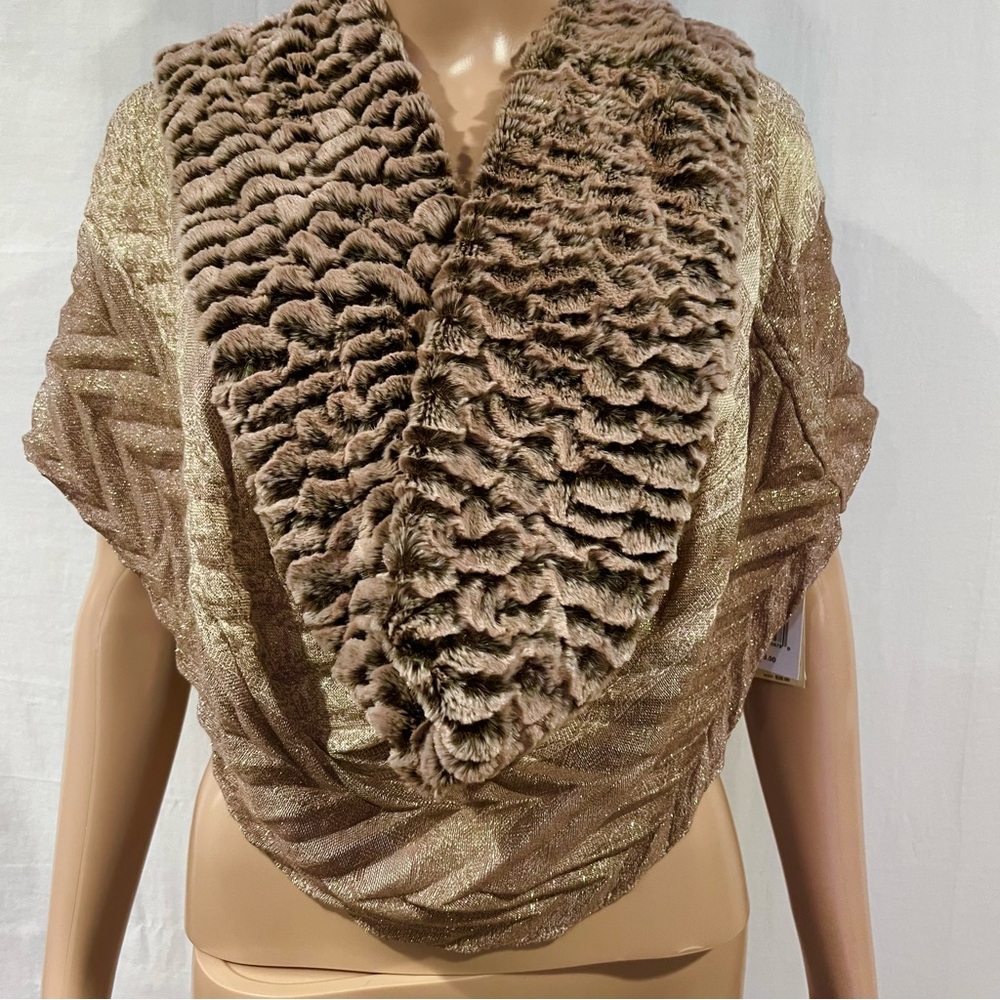 Collection Eighteen Infinity Neck Wrap Scarf Womens OS Tan Gray w Faux Fur